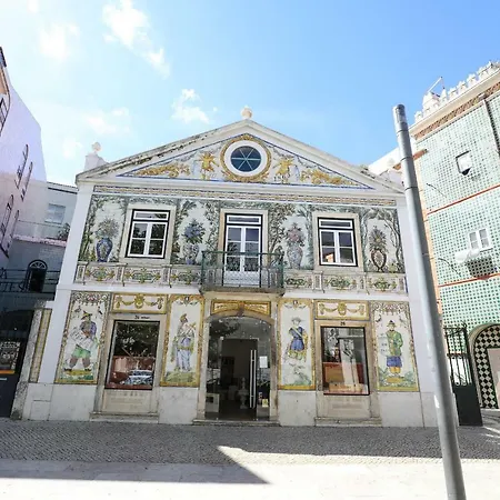 4 Bedroom Apartment On The City Center Lisbon Exterior photo